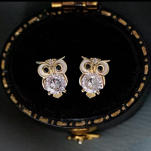 Gold Owl Stud Earrings - Picture 2 of 3